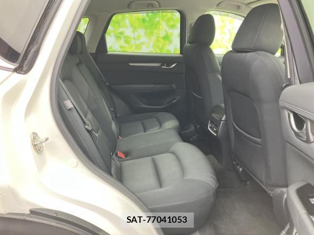 Mazda CX-5 2019-03 8225133-5