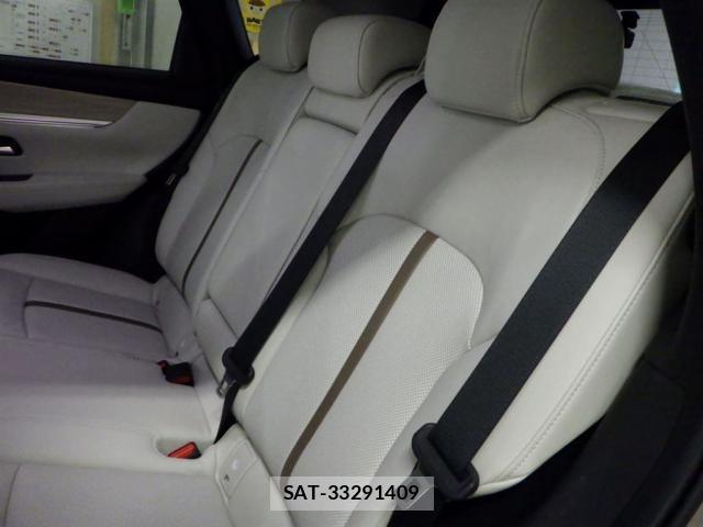 Mazda CX-60 2023-06 8218976-3