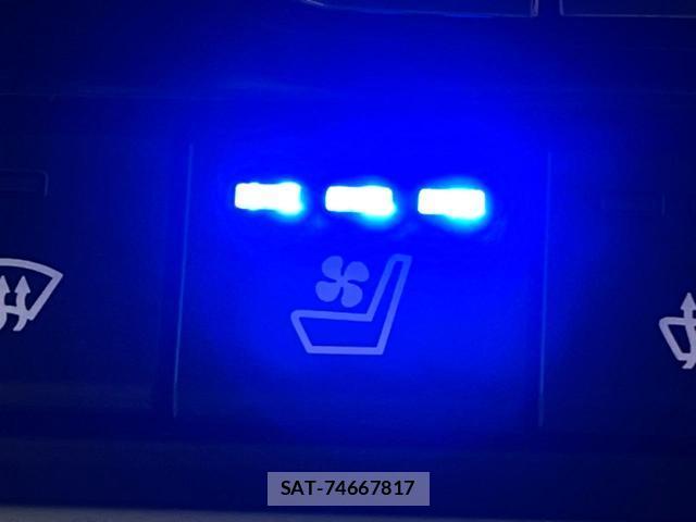 Mazda CX-60 2022-09 8220378-5