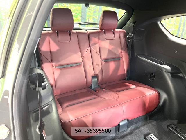 Mazda CX-8 2023-03 8216111-10