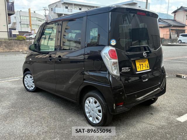 Nissan DAYZ ROOX 2018-06 8218386-1