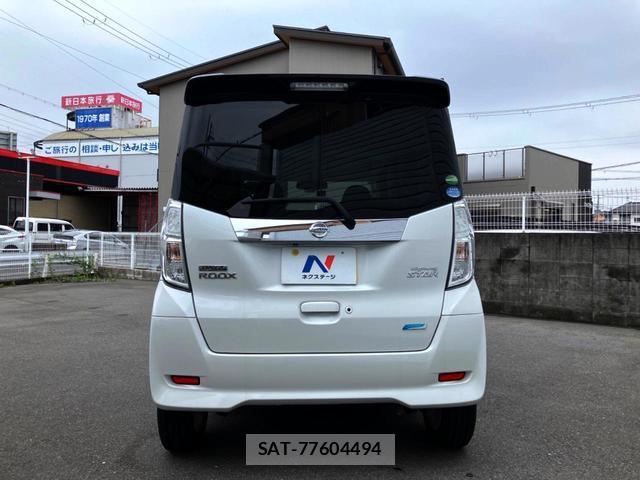 Nissan DAYZ ROOX 2015-08 8219317-15