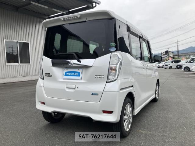 Nissan DAYZ ROOX 2015-11 8223415-2