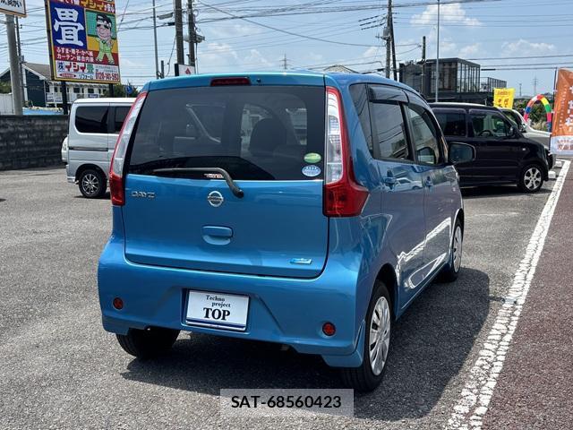 Nissan DAYZ 2013-10 8218377-13