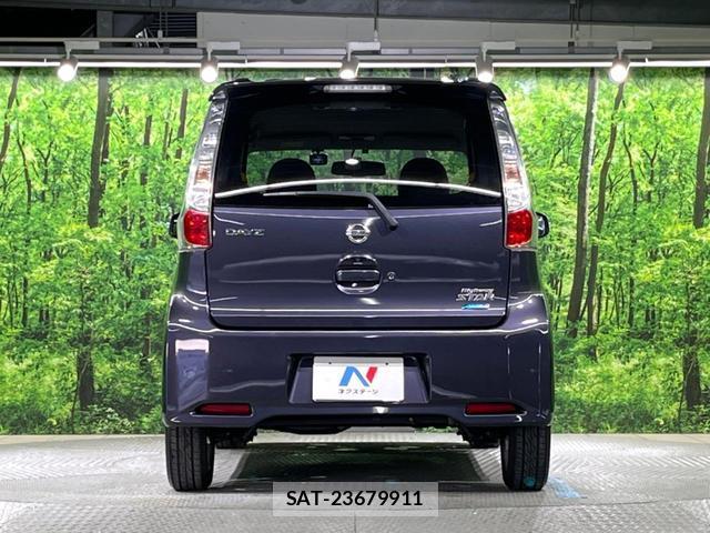 Nissan DAYZ 2013-12 8219339-15