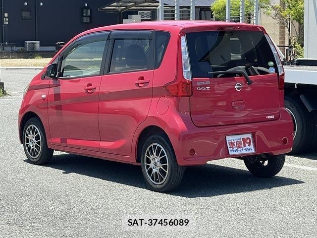 Nissan DAYZ 2015-02 8222367-1