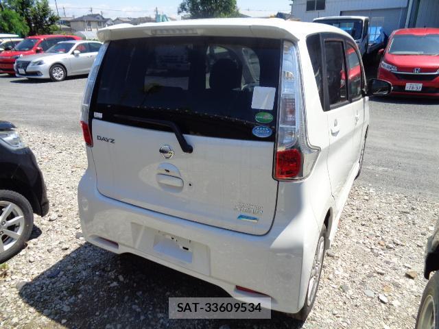 Nissan DAYZ 2014-06 8223899-16