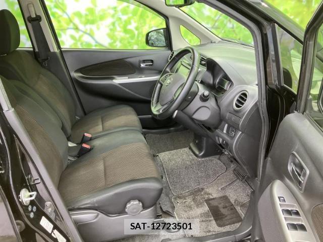 Nissan DAYZ 2013-08 8225239-3