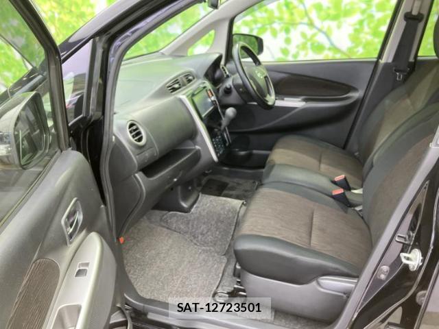 Nissan DAYZ 2013-08 8225239-5