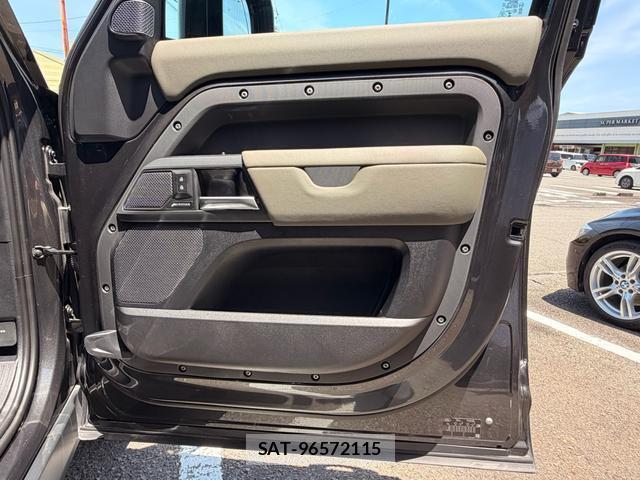 Land Rover DEFENDER 2023-12 8216154-15