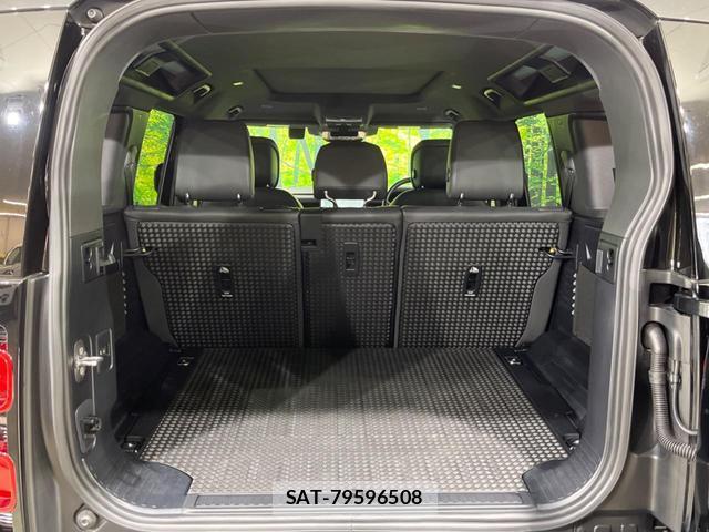 Land Rover DEFENDER 2023-11 8219457-10
