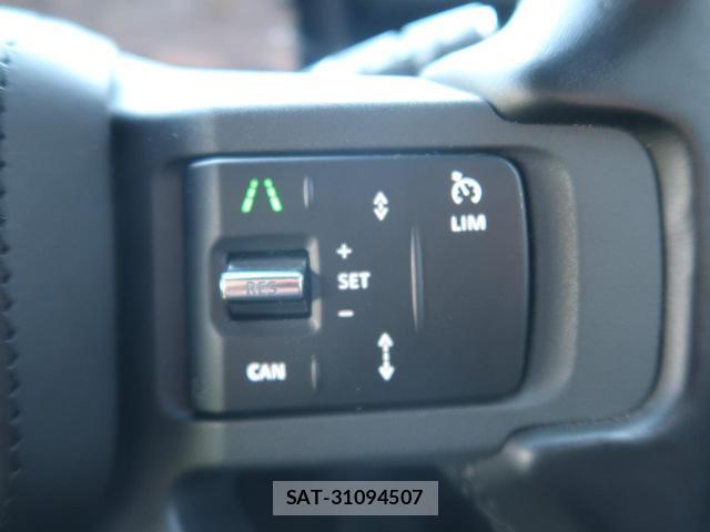 Land Rover DEFENDER 2022-09 8219591-11