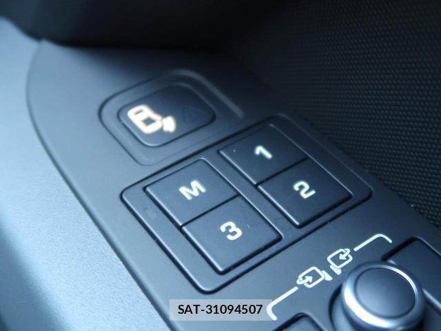 Land Rover DEFENDER 2022-09 8219591-14