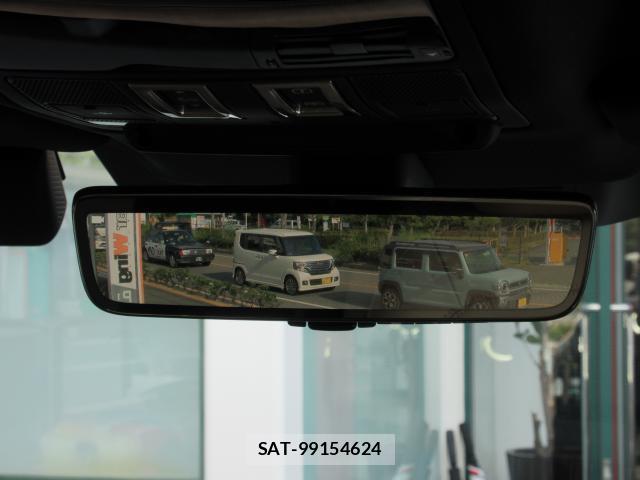 Land Rover DEFENDER 2025-06 8220403-17