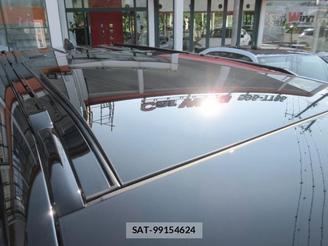 Land Rover DEFENDER 2025-06 8220403-6