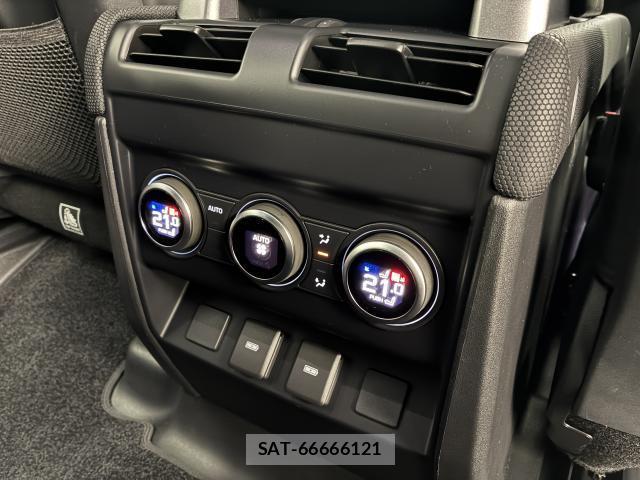 Land Rover DEFENDER 2025-11 8222620-14