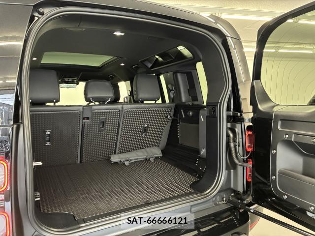 Land Rover DEFENDER 2025-11 8222620-17