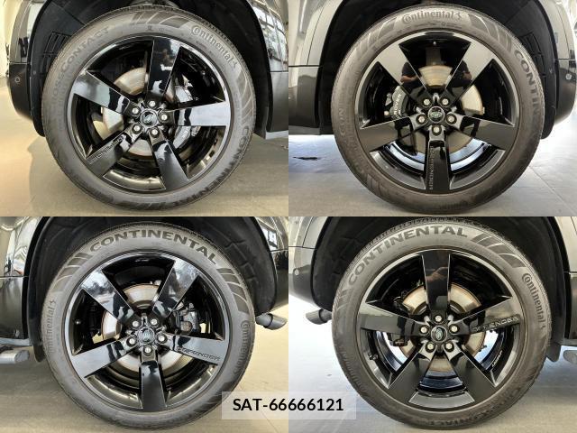 Land Rover DEFENDER 2025-11 8222620-19