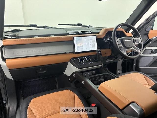 Land Rover DEFENDER 2024-03 8222621-7