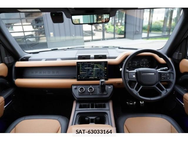Land Rover DEFENDER 2023-09 8223453-1