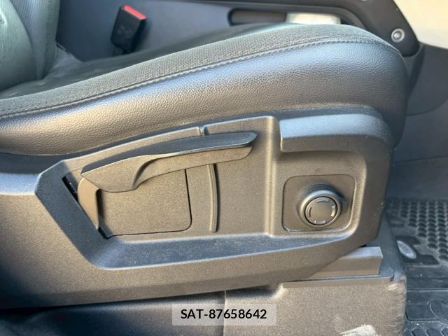 Land Rover DEFENDER 2020-10 8223743-10