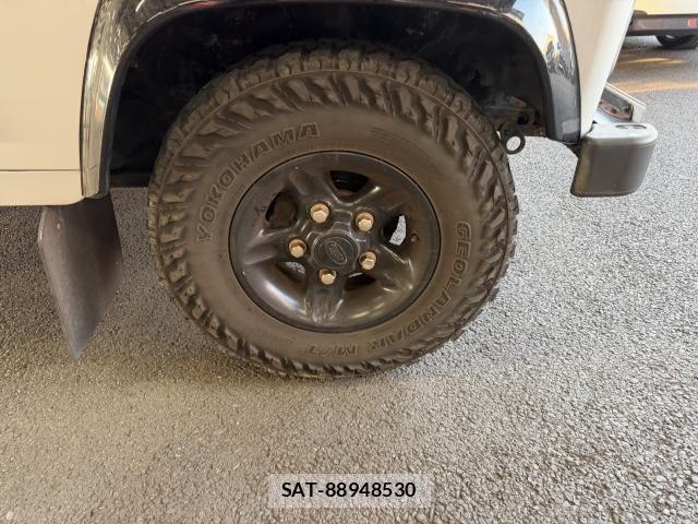 Land Rover DEFENDER 2004-02 8223850-8