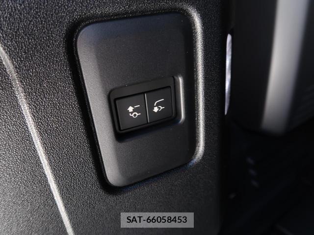 Land Rover DEFENDER 2024-02 8224460-13