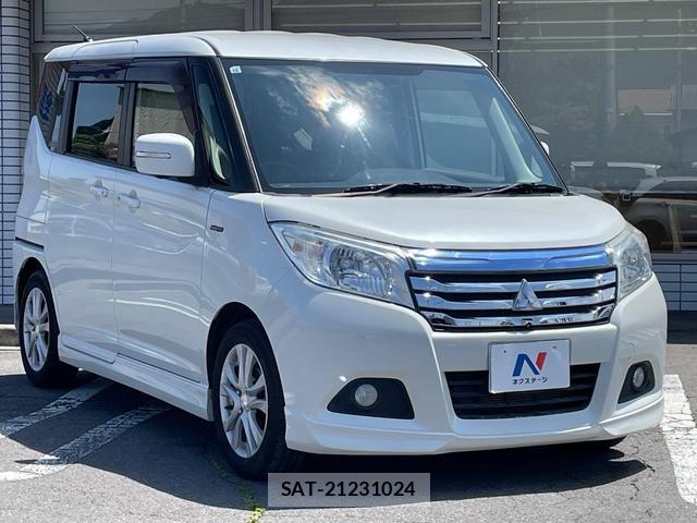 Mitsubishi DELICA 2017-10 8216881-14