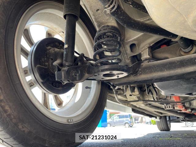 Mitsubishi DELICA 2017-10 8216881-19