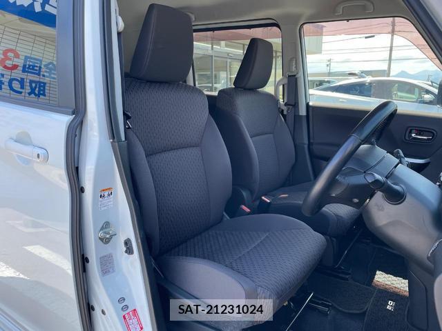 Mitsubishi DELICA 2017-10 8216881-7
