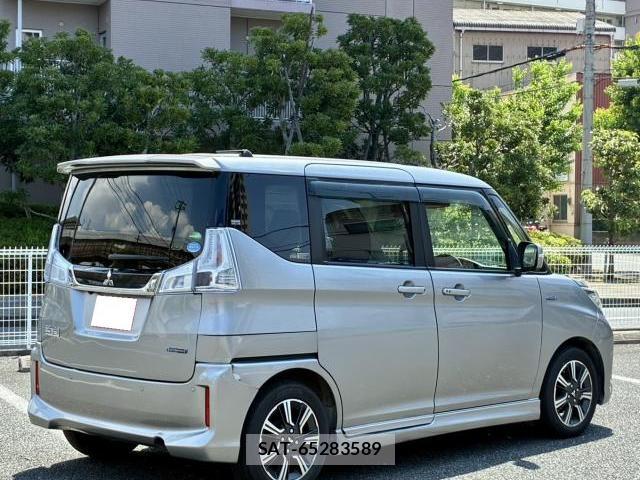 Mitsubishi DELICA 2019-03 8219265-1