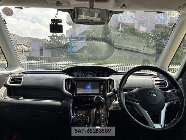 Mitsubishi DELICA 2019-03 8219265-2