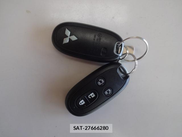 Mitsubishi DELICA 2011-07 8219286-15