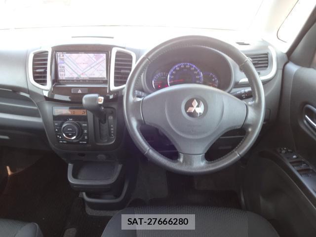 Mitsubishi DELICA 2011-07 8219286-2