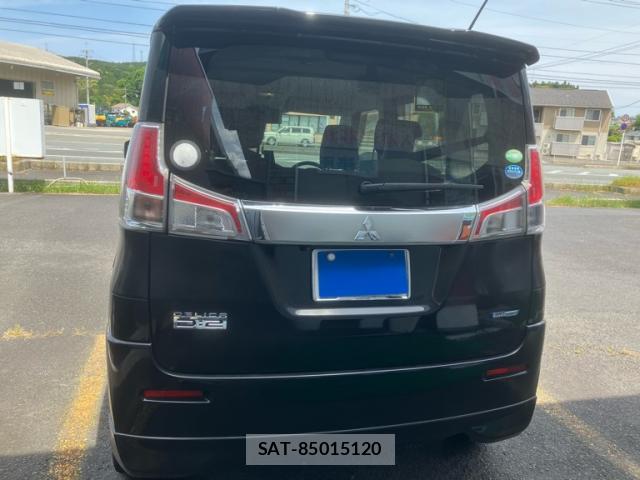 Mitsubishi DELICA 2017-08 8219652-13
