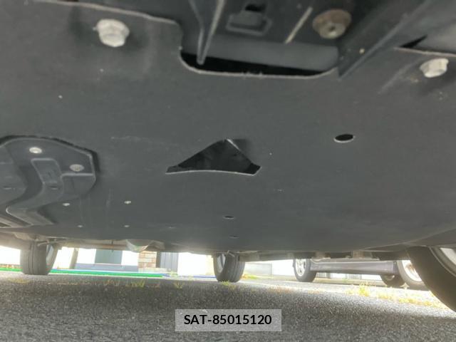 Mitsubishi DELICA 2017-08 8219652-6