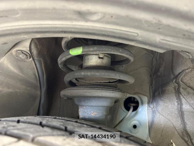 Mitsubishi DELICA 2016-10 8221133-19