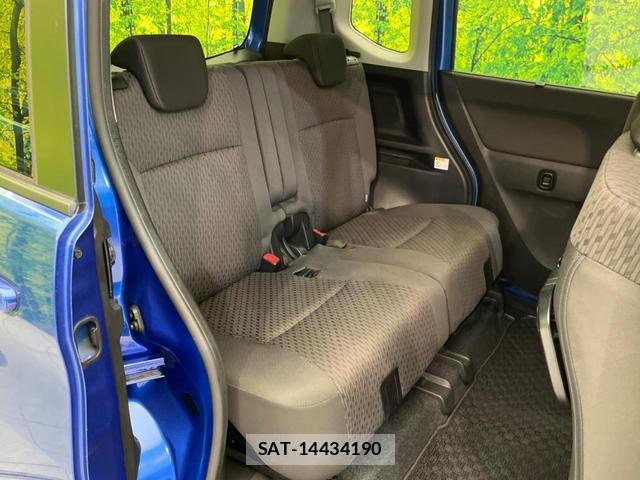 Mitsubishi DELICA 2016-10 8221133-8
