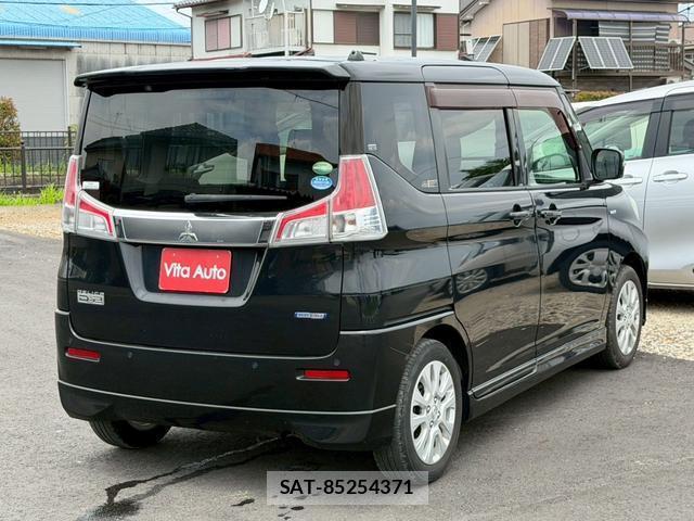 Mitsubishi DELICA 2019-01 8223412-12
