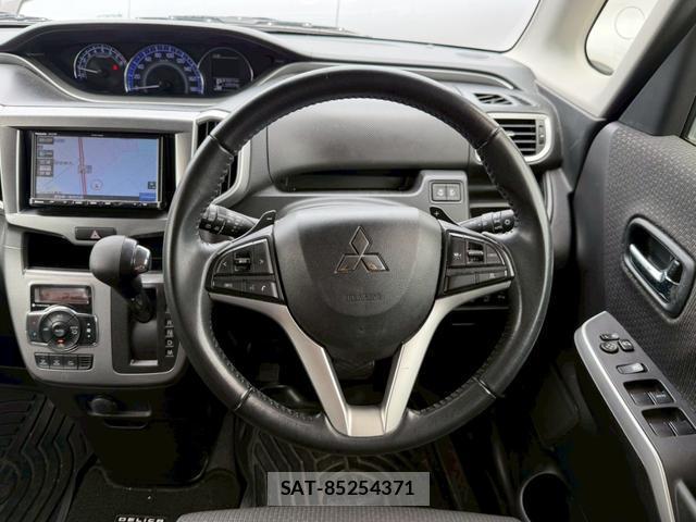 Mitsubishi DELICA 2019-01 8223412-17