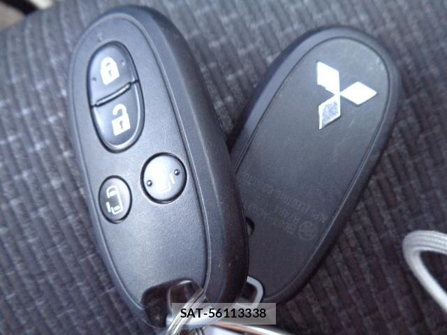 Mitsubishi DELICA 2019-10 8223898-8