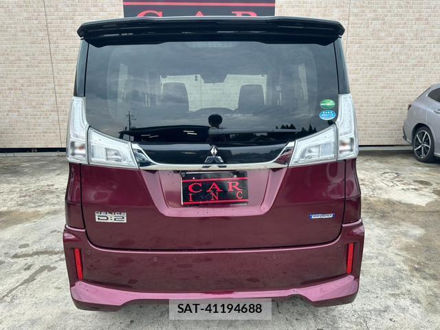 Mitsubishi DELICA 2019-05 8224651-4