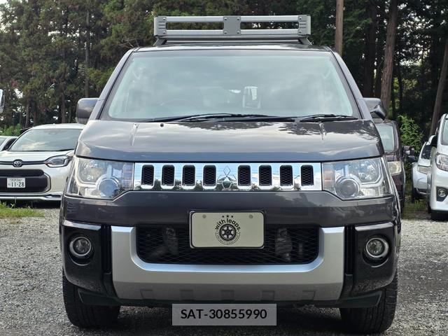 Mitsubishi DELICA 2015-11 8216261-1