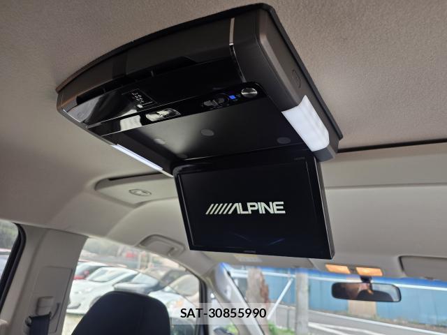 Mitsubishi DELICA 2015-11 8216261-12