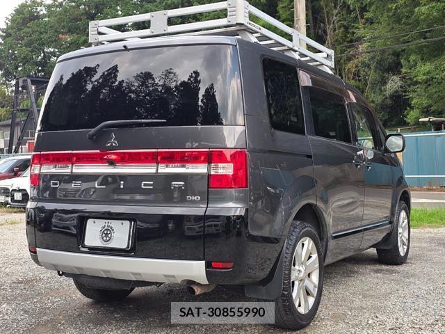 Mitsubishi DELICA 2015-11 8216261-6