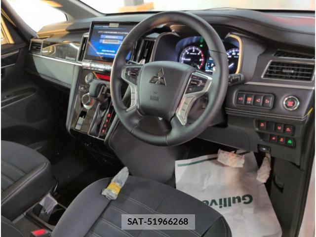 Mitsubishi DELICA 2026-01 8216442-2