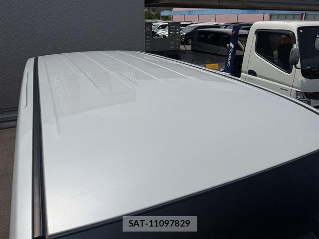 Mitsubishi DELICA 2024-10 8216776-13