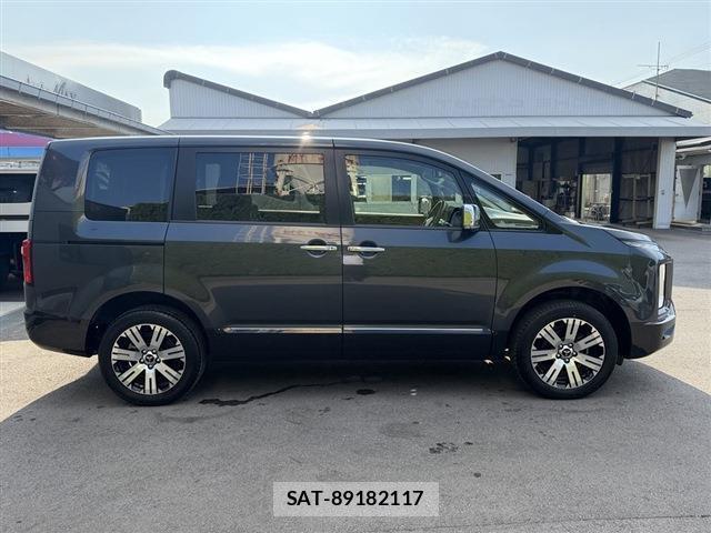 Mitsubishi DELICA 2024-10 8216779-3