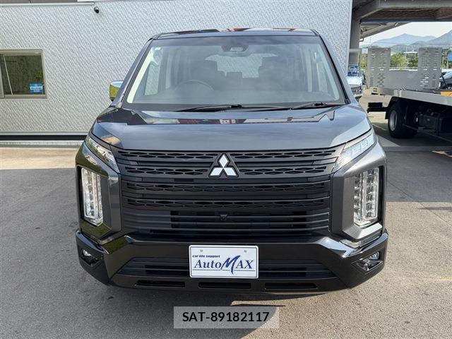 Mitsubishi DELICA 2024-10 8216779-4