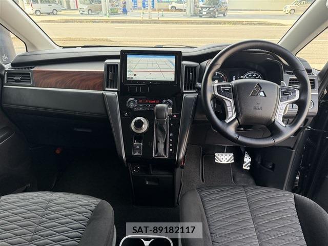 Mitsubishi DELICA 2024-10 8216779-6